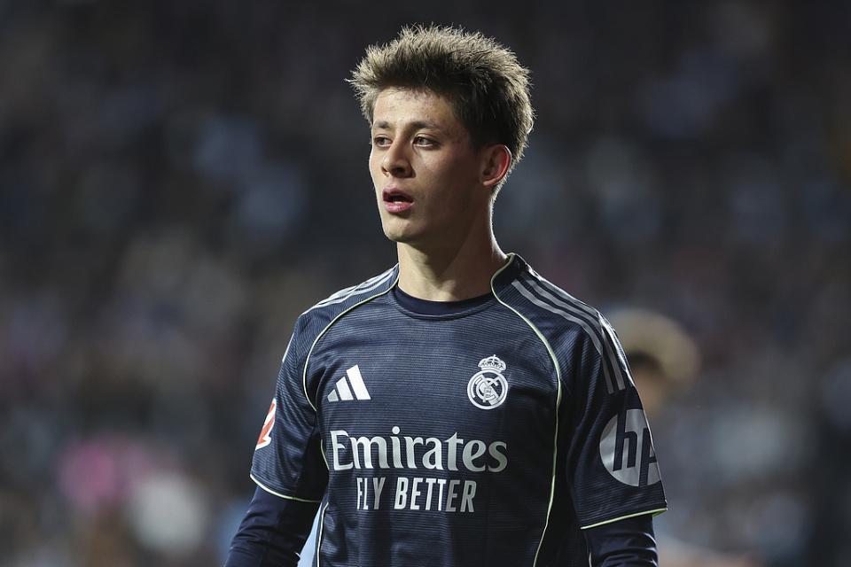 开云-送助攻仍被换下!9000万红星1个月2次不满主帅 蔑笑嘲讽:总是我