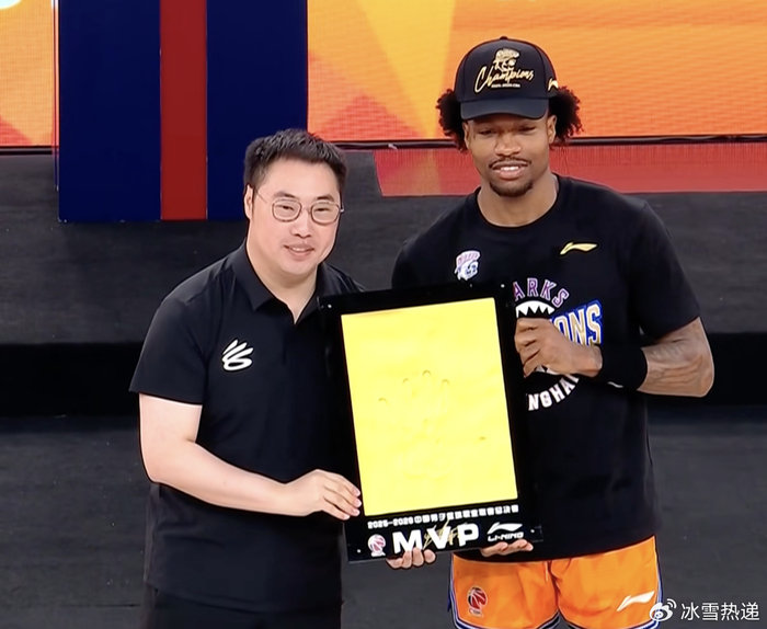 比肩姚明！古德温当选FMVP：成上海队史第2人 外援历史第9人|总决赛|CBA|古德温-马利费|哈桑-怀特塞德|上海男篮_新浪体育_新浪新闻
